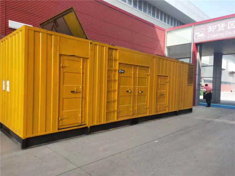 张家港柴油发电机组预热机油时需要注意哪些安全事项?